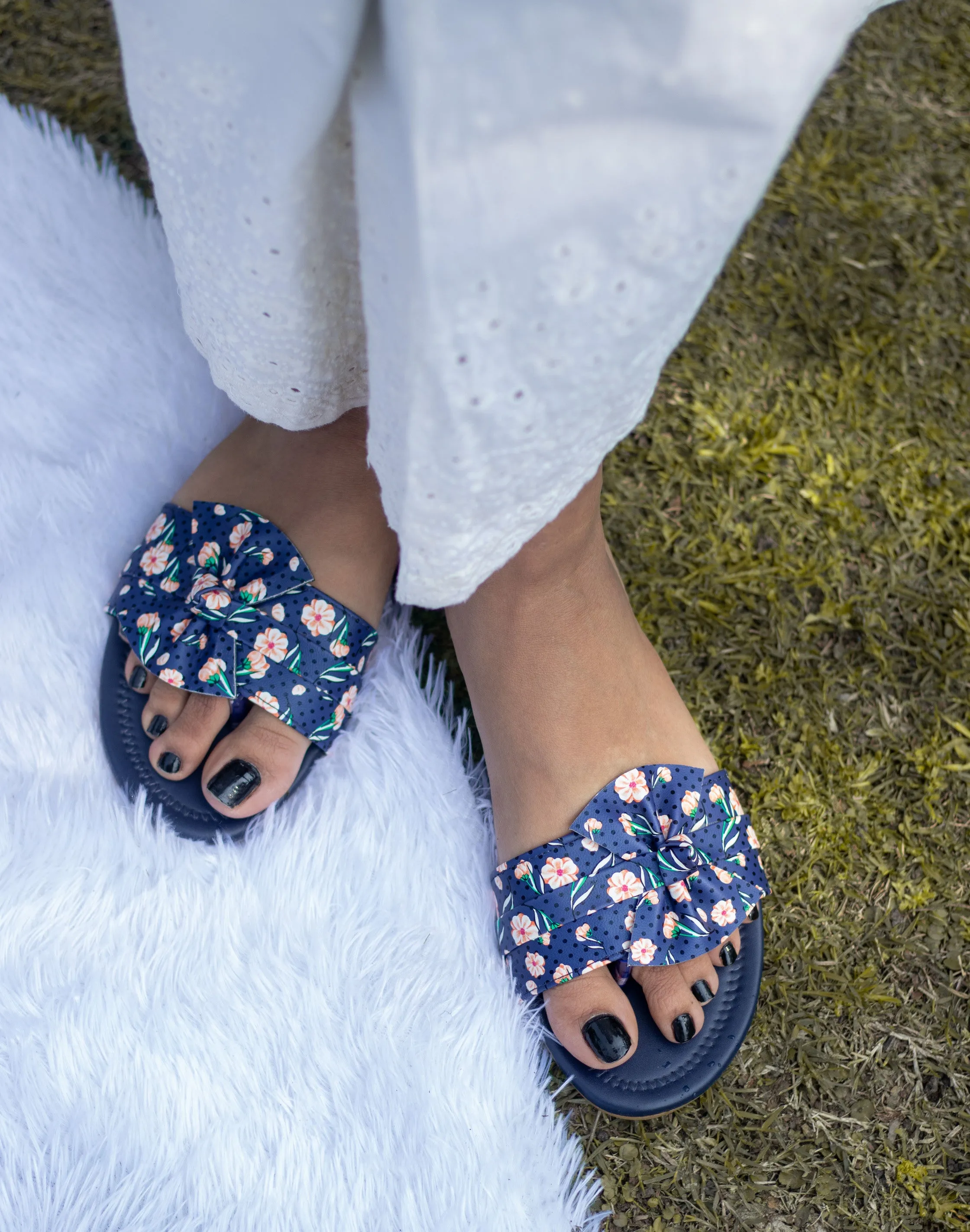 Brauch Women's Blue Flower Bow Flats