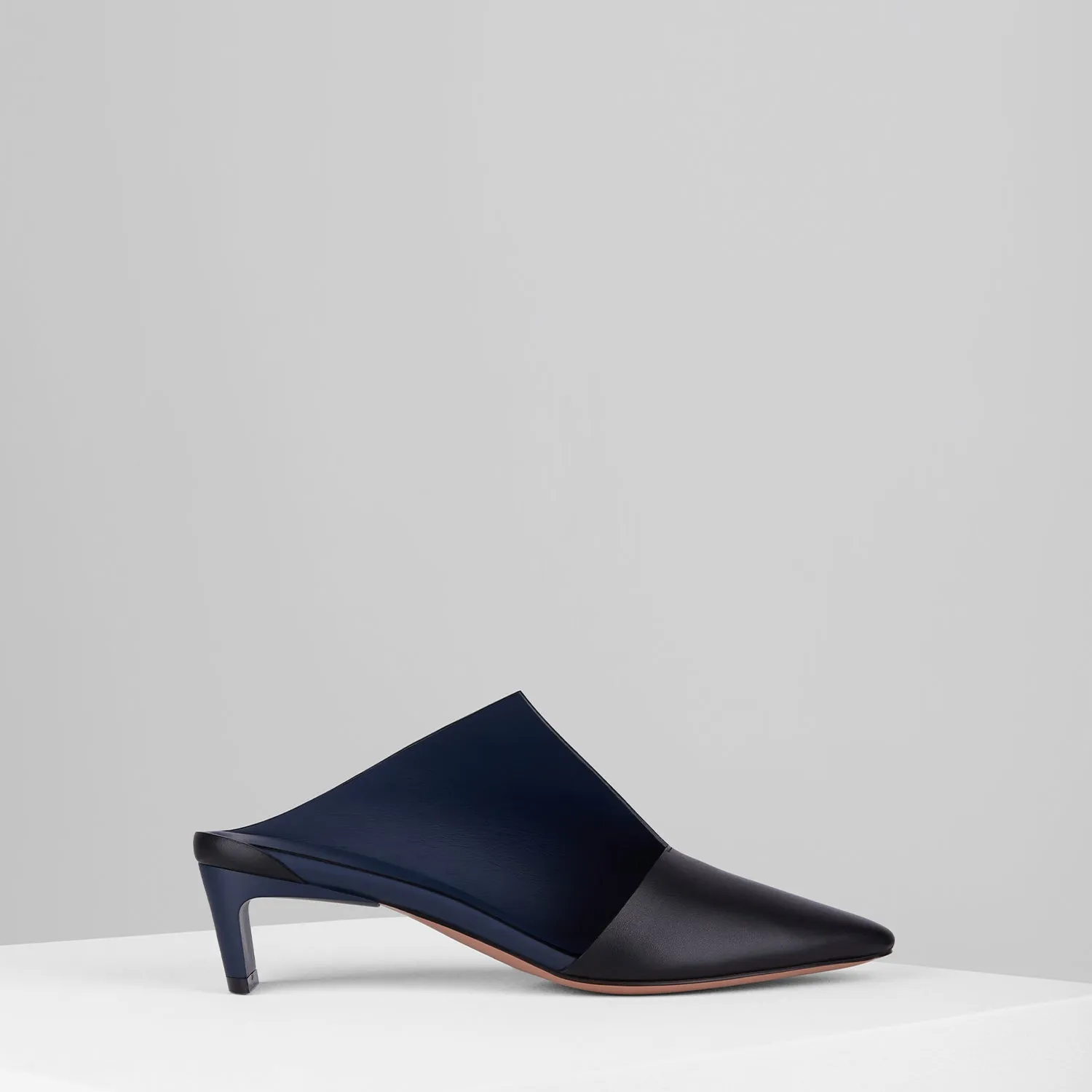 Canvas Mules in Nero Midnight