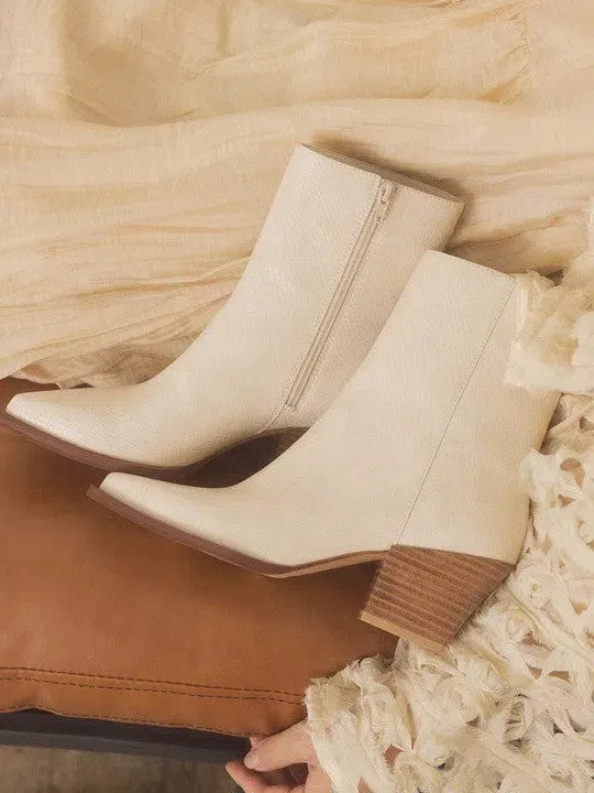 OASIS SOCIETY Any Occasion Miley Alligator Print Booties