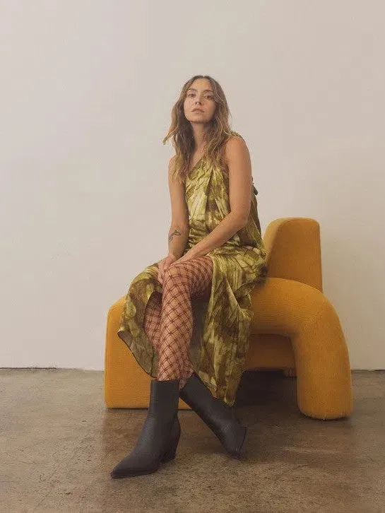 OASIS SOCIETY Any Occasion Miley Alligator Print Booties