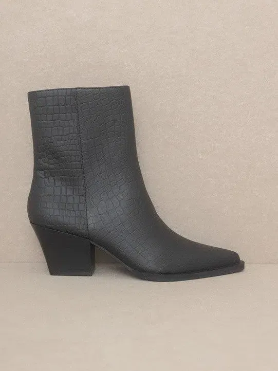 OASIS SOCIETY Any Occasion Miley Alligator Print Booties