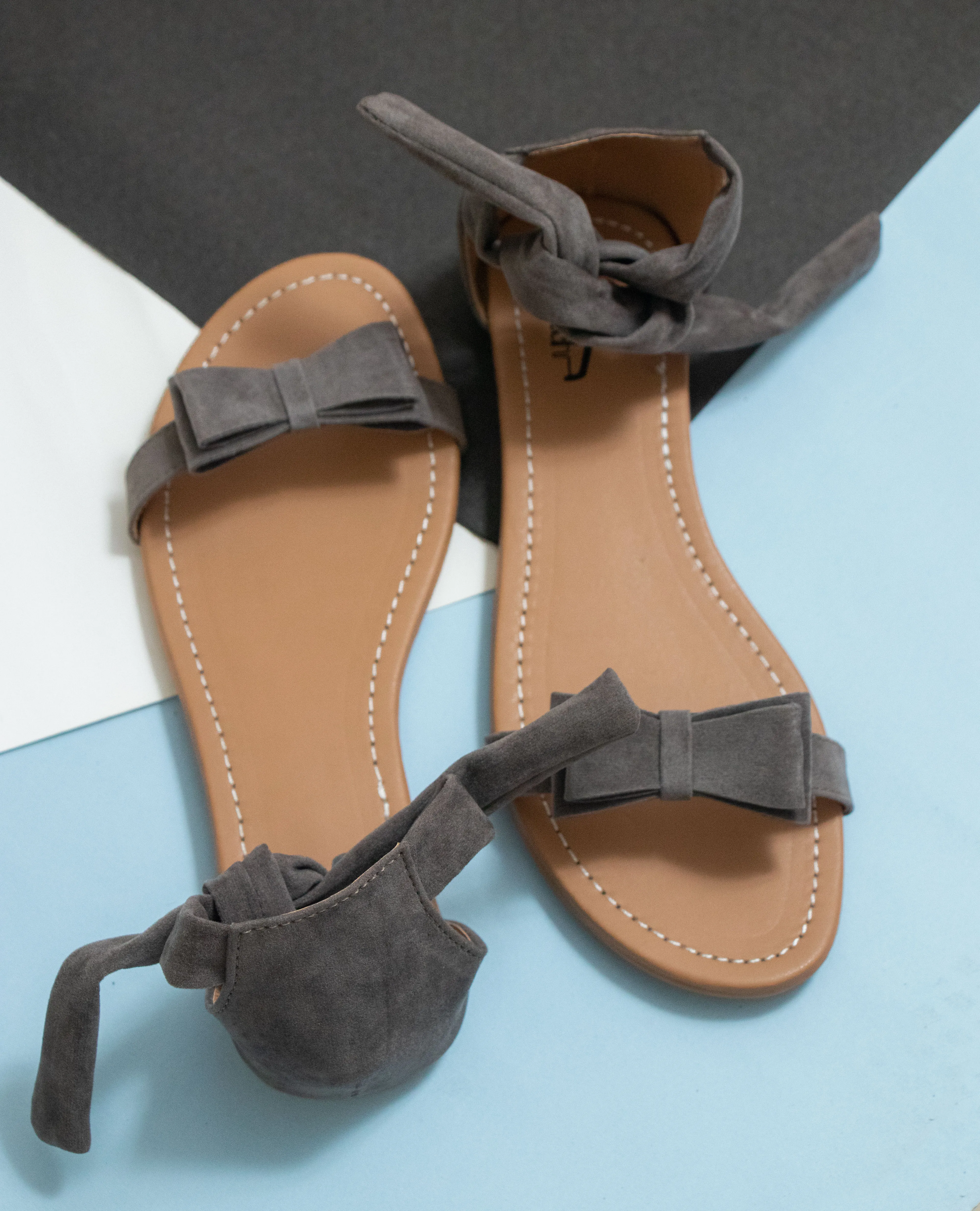 Women Grey Suede Bow Tie Up Fashion Sandal