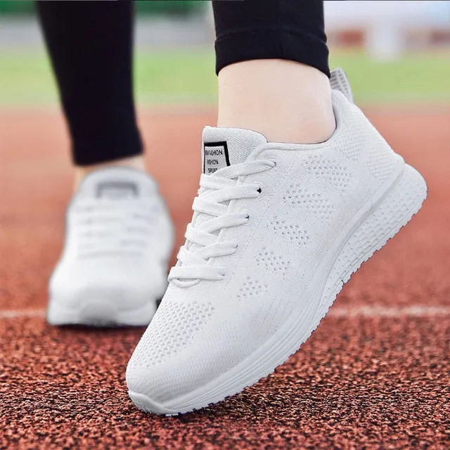 Women Shoes Ultralight Women Flat Shoes With Breathable Mesh Sneakers Woman Plus Size 42 Sports Chaussure Femme Flats Casual